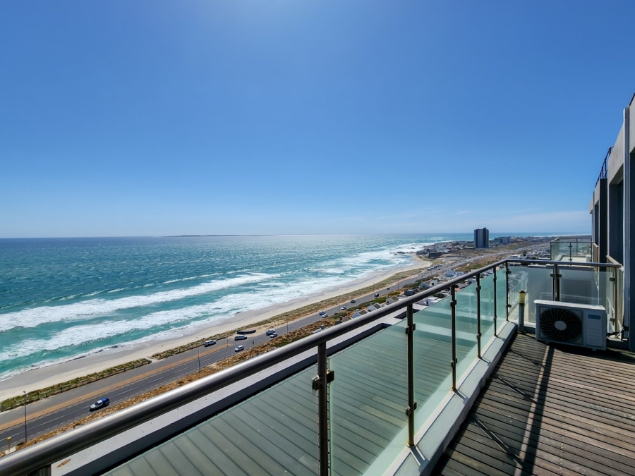 4 Bedroom Property for Sale in Beachfront Western Cape